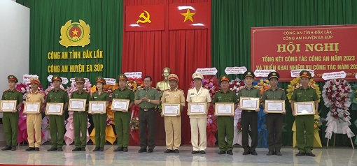 Công an huyện triển khai nhiệm vụ năm 2024
